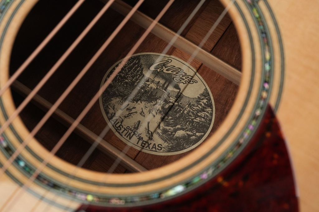 Collings OM42 Koa Spruce 2019-11.jpg