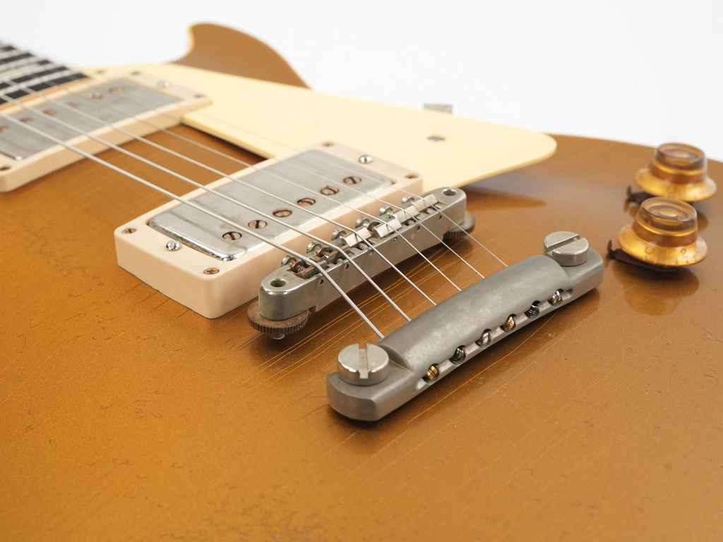 Gibson 1957 Les Paul Goldtop Darkback Reissue Light Aged Double Gold-10.jpg