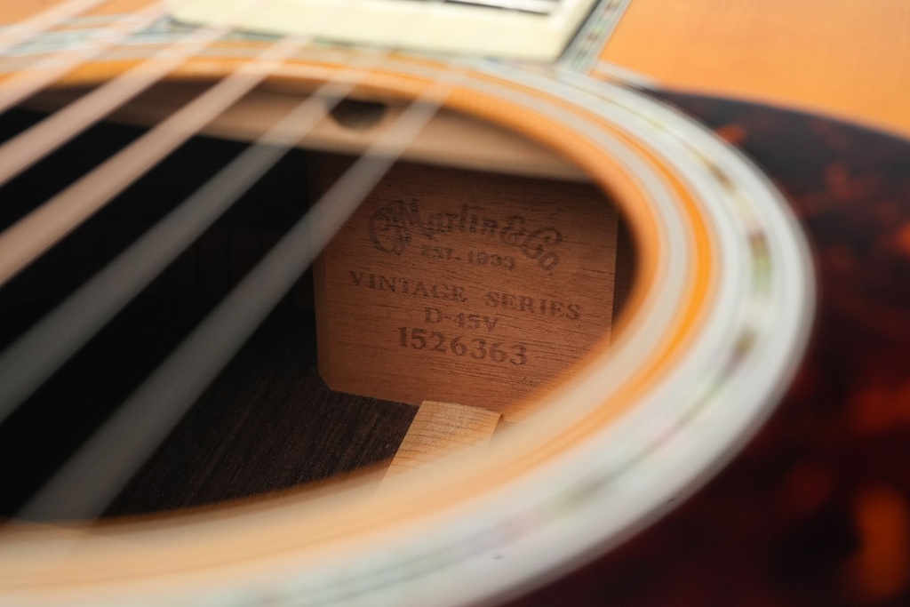 Martin D45V Rosewood Spruce 2011-12.jpg