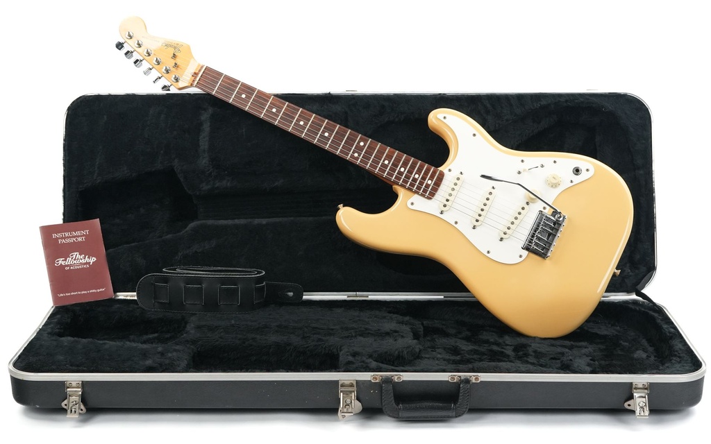 Fender Dan Smith Stratocaster Olympic white 1983.jpg