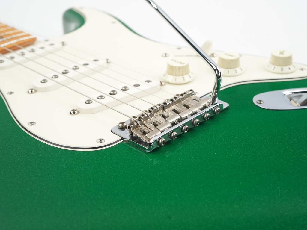 Fender Eric Clapton Stratocaster Candy Green 1993-10.jpg