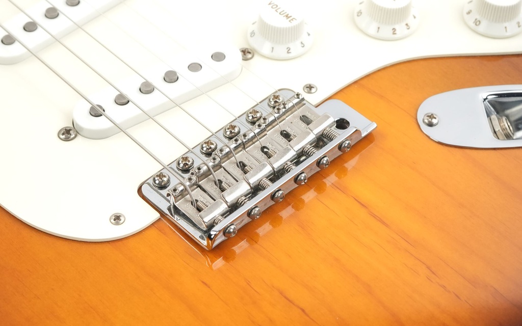 Fender American Original 50s Stratocaster 2 Color Sunburst 2019-10.jpg