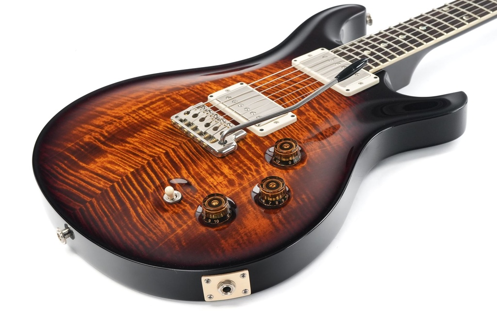 PRS DGT Black Goldburst 2018-11.jpg
