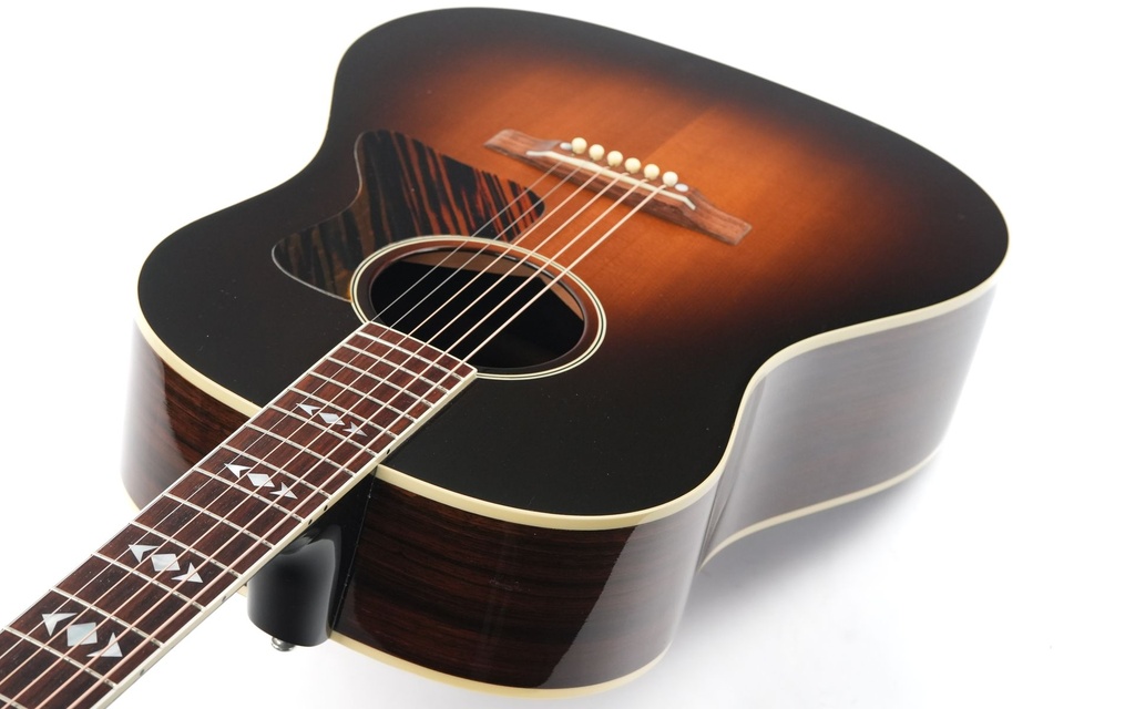 Gibson 1936 Advanced Jumbo Sunburst 2007-7.jpg