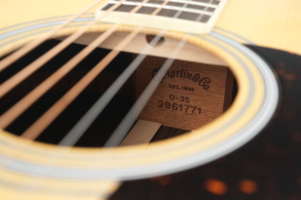 Martin D35 Standard Refresh Natural-12.jpg