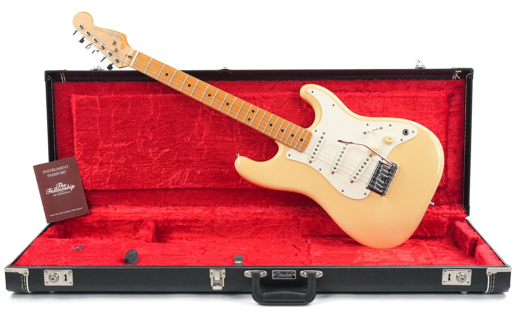 Fender Stratocaster Dan Smith Era Blonde 1983.jpg