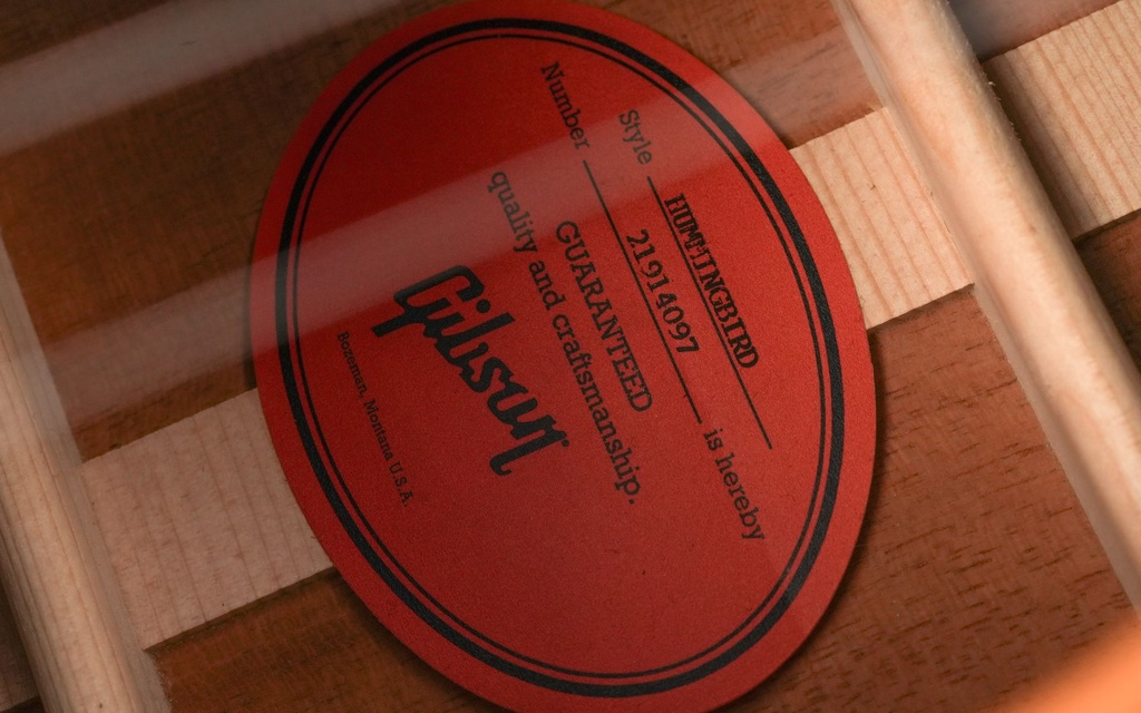 Gibson Hummingbird Standard Cherry Sunburst 2024-12.jpg