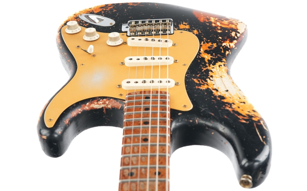 Fender Custom Shop 50's Stratocaster Black over Vintage Burst Heavy Relic-13.jpg