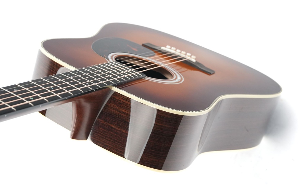 Martin HD28 Standard Refresh Ambertone-8.jpg