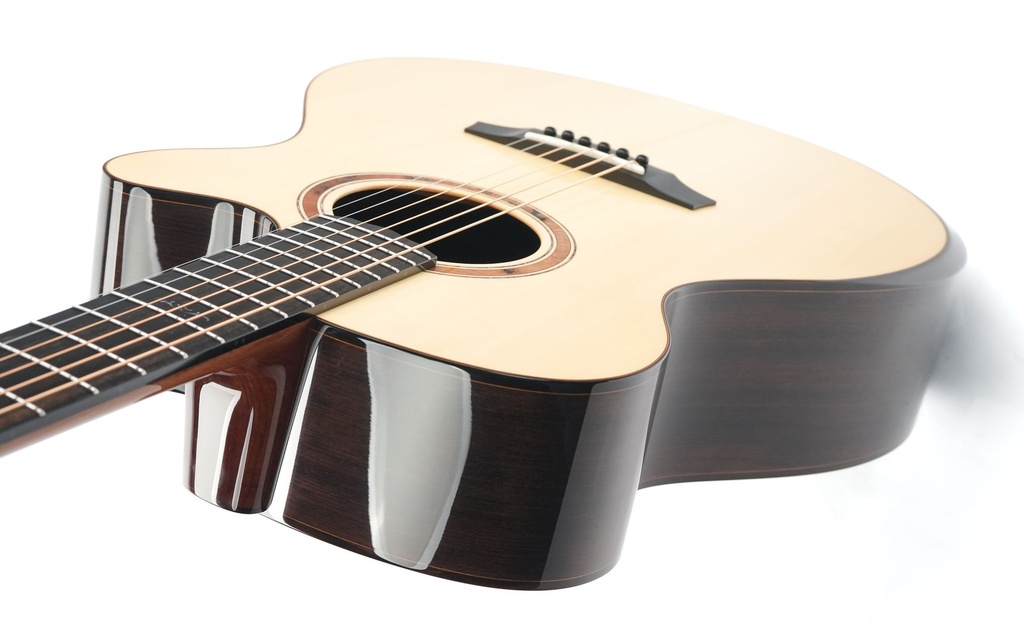 Laurie Williams Tui Swiss Spruce Motuhake Tanekaha River Wood-9.jpg