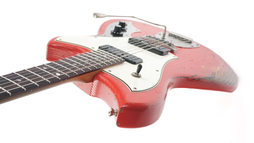 Novo Serus J Fiesta Red over '64 3-Tone Sunburst-8.jpg