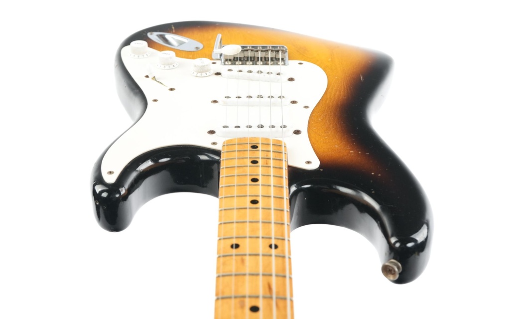 Fender Stratocaster Sunburst 1954-12.jpg