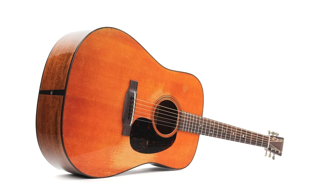 Martin D18 1955 CFM IV 70th 69 of 70 Limited Edition-13.jpg