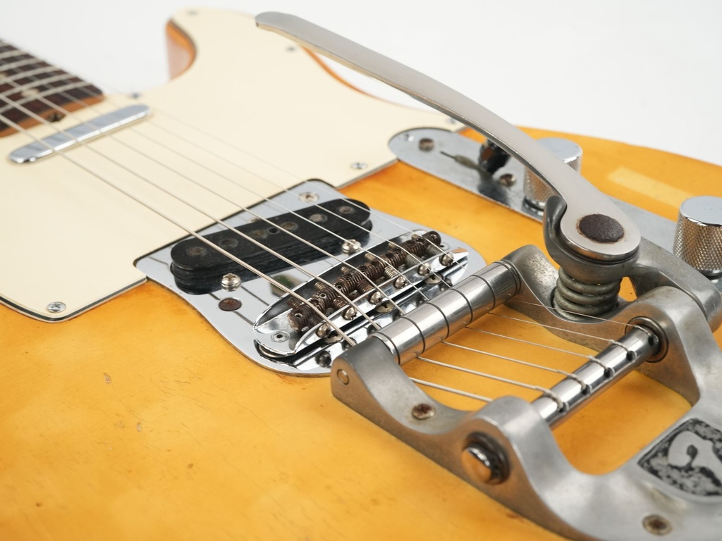 Fender Telecaster Blonde Bigsby 1971-10.jpg