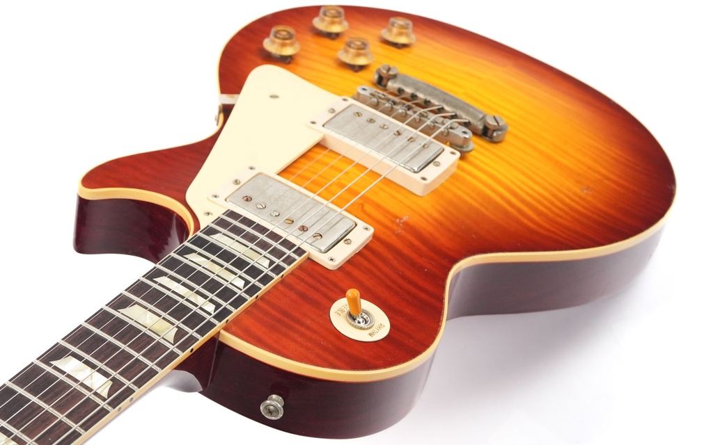Gibson 1959 Les Paul Standard Reissue Light Aged Cherry Teaburst-8.jpg