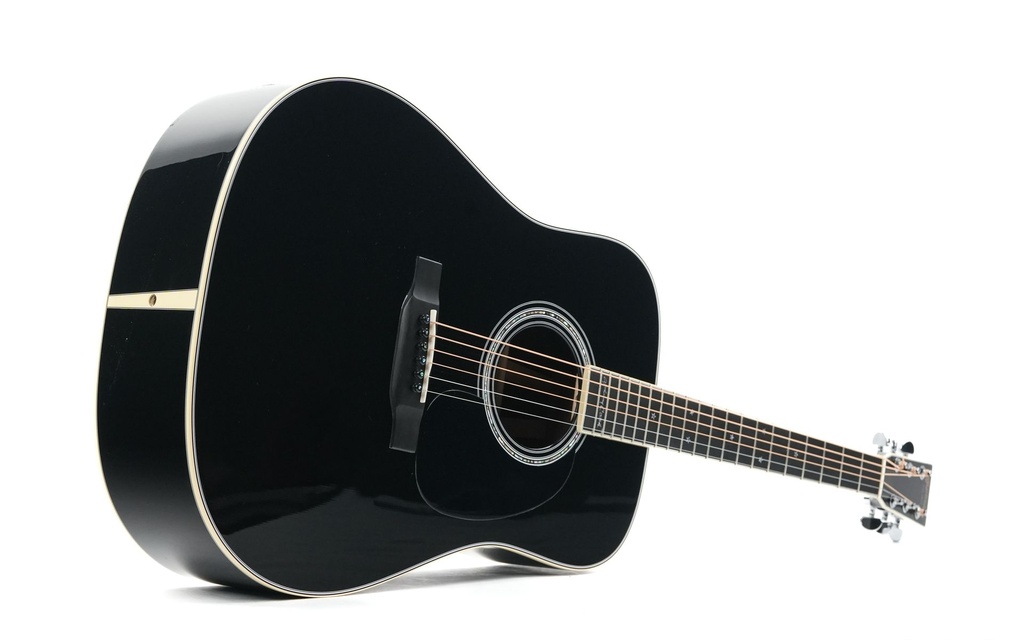 Martin D35 Johnny Cash Commemorative Edition-14.jpg