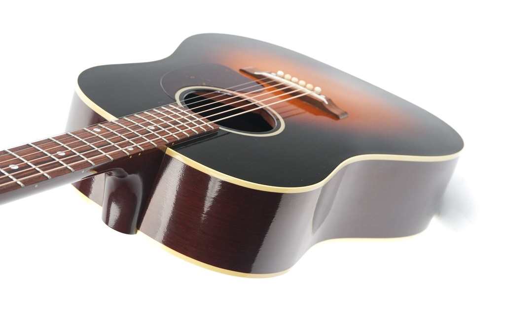 Gibson 1942 Banner J45 Vintage Sunburst 2023-9.jpg