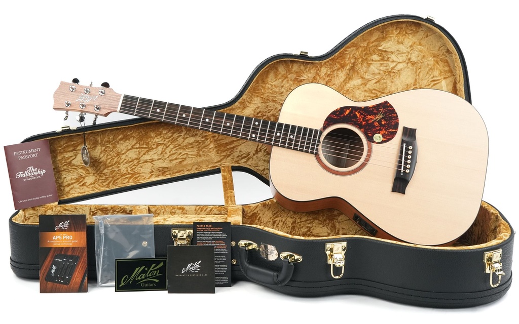 Maton SRS808 Cedar Tasmanian Blackwood.jpg