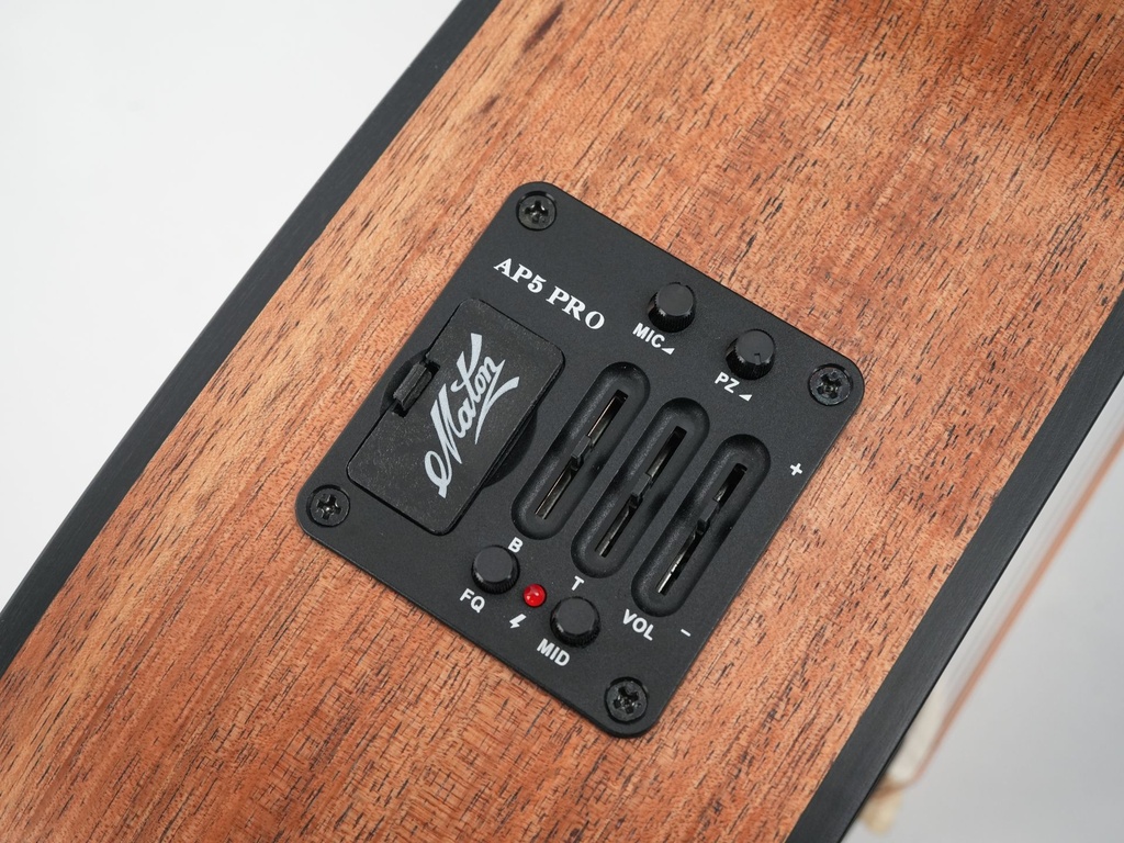 Maton SRS808 Cedar Tasmanian Blackwood-12.jpg