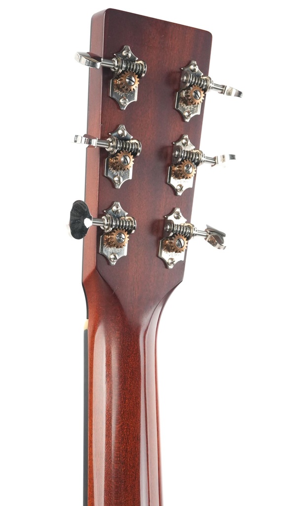 Rozawood Custom Figured Mahogany Dreadnought 2019-5.jpg