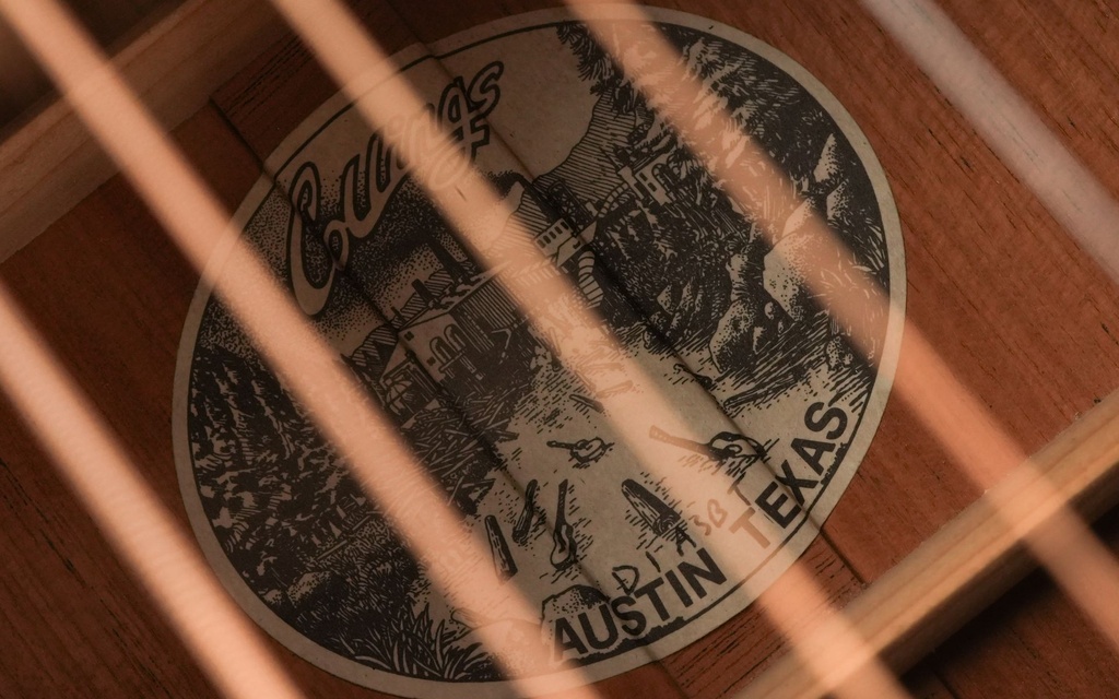 Collings D1AT Traditional Sunburst 2018-11.jpg