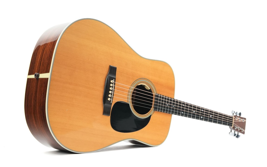 Martin D28 Rosewood Spruce 1984-13.jpg