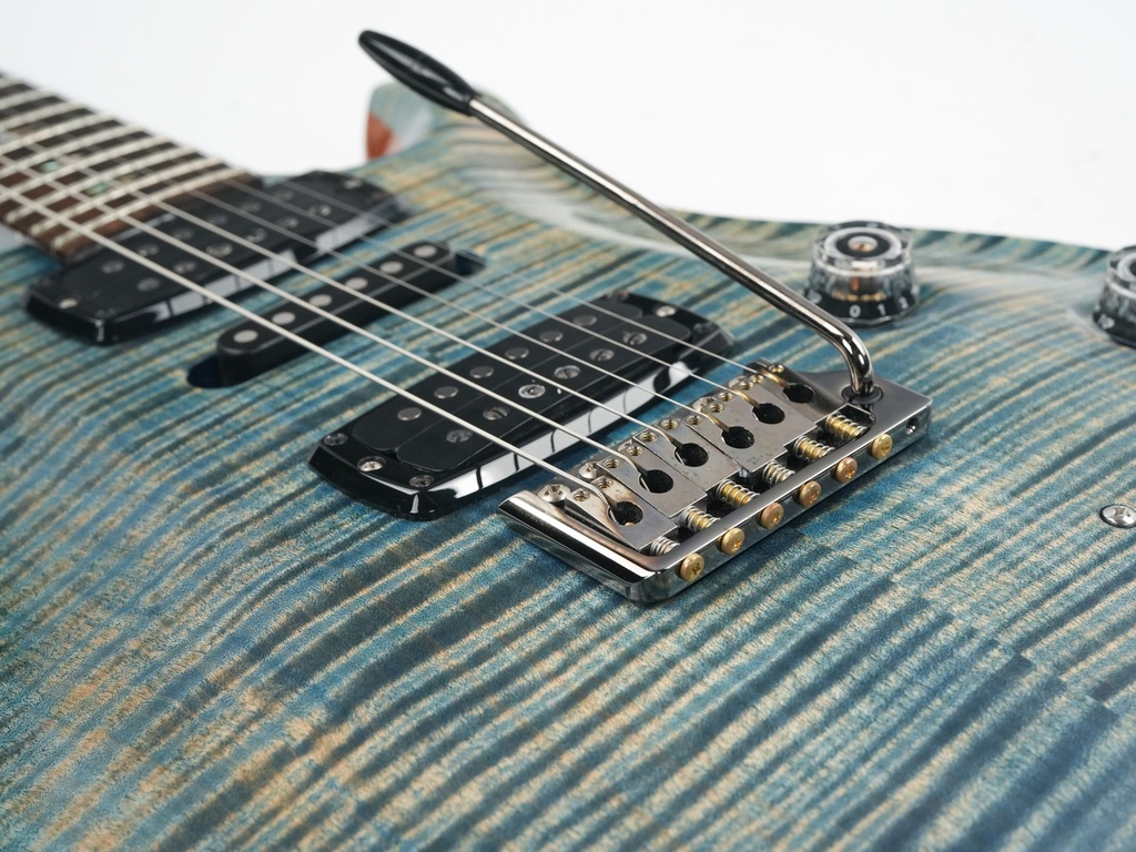 PRS Wood Library Modern Eagle V Faded Blue Jean 2024-10.jpg
