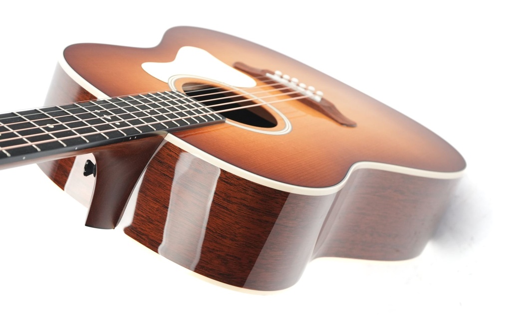 Taylor Gold Label 517e Mahogany Sunburst 2025-8.jpg