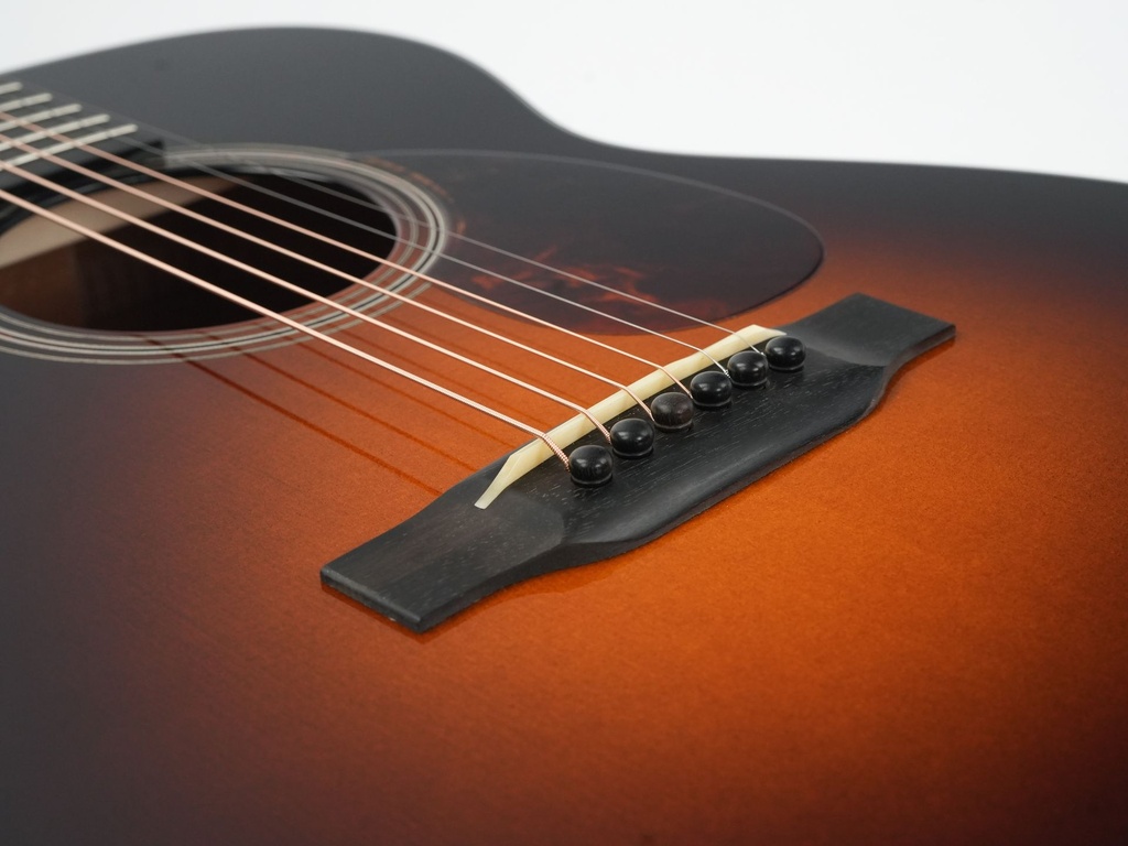Collings OM1A HC Hill Country Sunburst-10.jpg