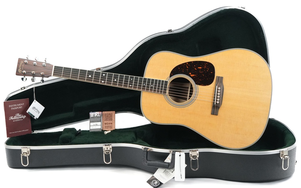 Martin D35 Standard Refresh Natural.jpg