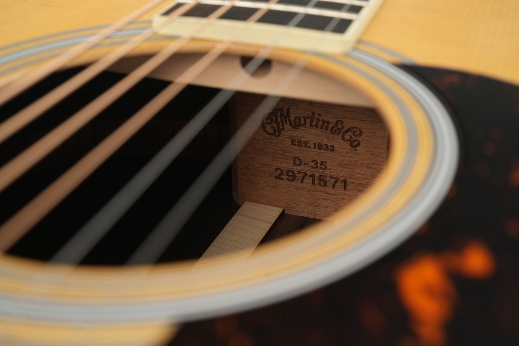 Martin D35 Standard Refresh Natural-11.jpg