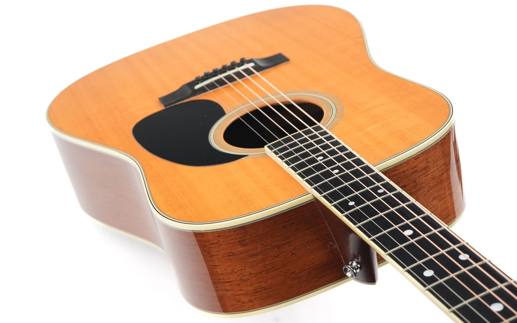 Martin D35 MP Madagascar Rosewood 2011-8.jpg