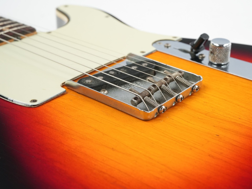 Fender Custom Esquire 1962 Sunburst-11.jpg