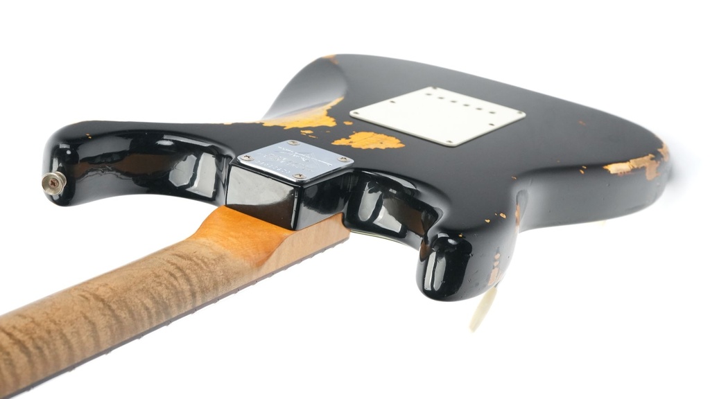 Fender Custom Shop 1960 Stratocaster Relic Black over Sunburst 2014-9.jpg