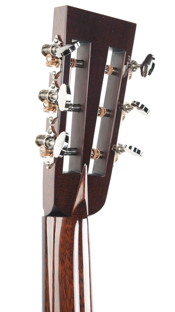 Collings 002HA T Traditional Sunburst-5.jpg