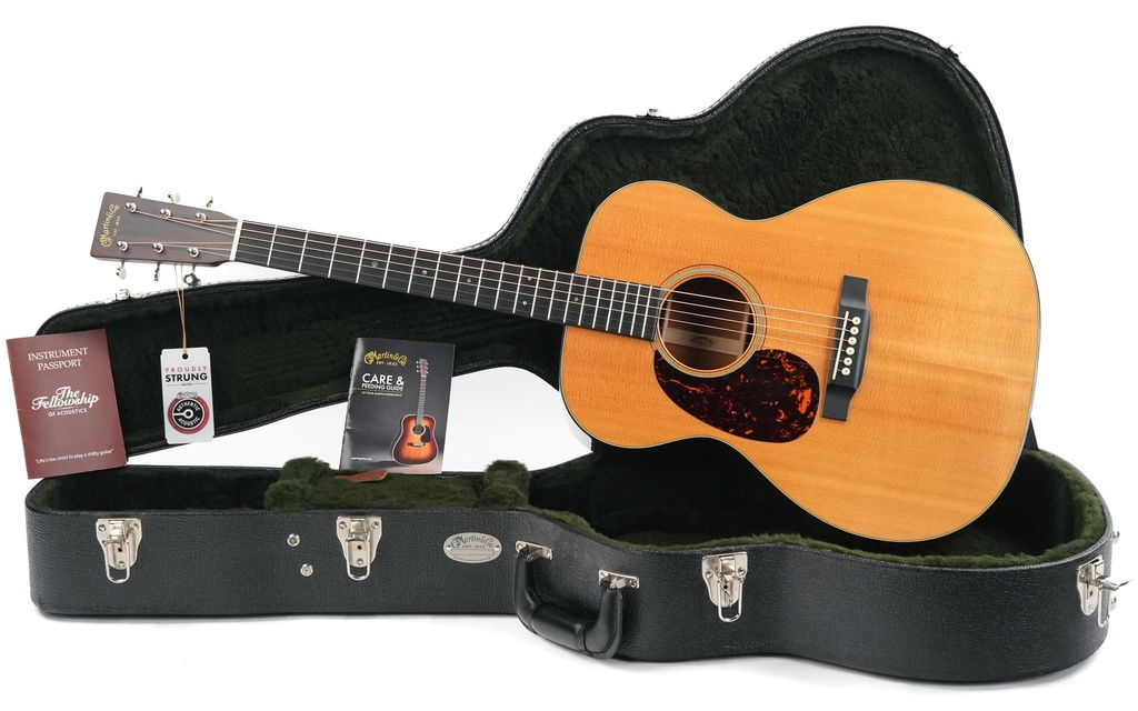 Martin 00018 2023 Lefty.jpg