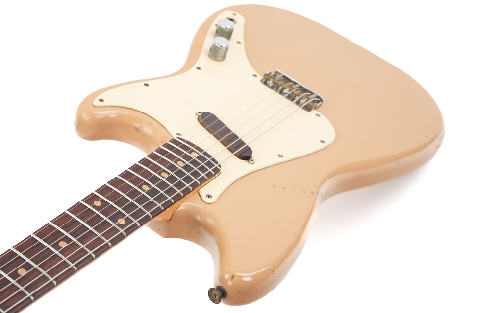 Fender Musicmaster Desert Sand 1960-8.jpg