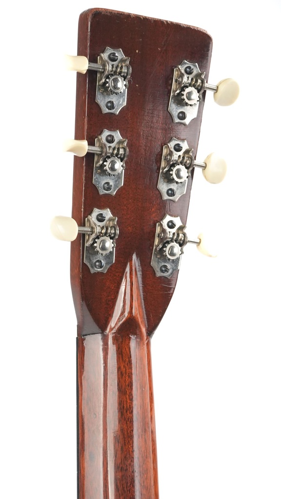 Martin D28 1945 Herringbone-5.jpg