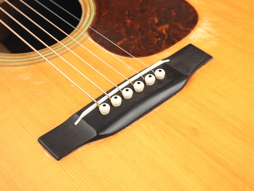 Martin D28 1945 Herringbone-10.jpg