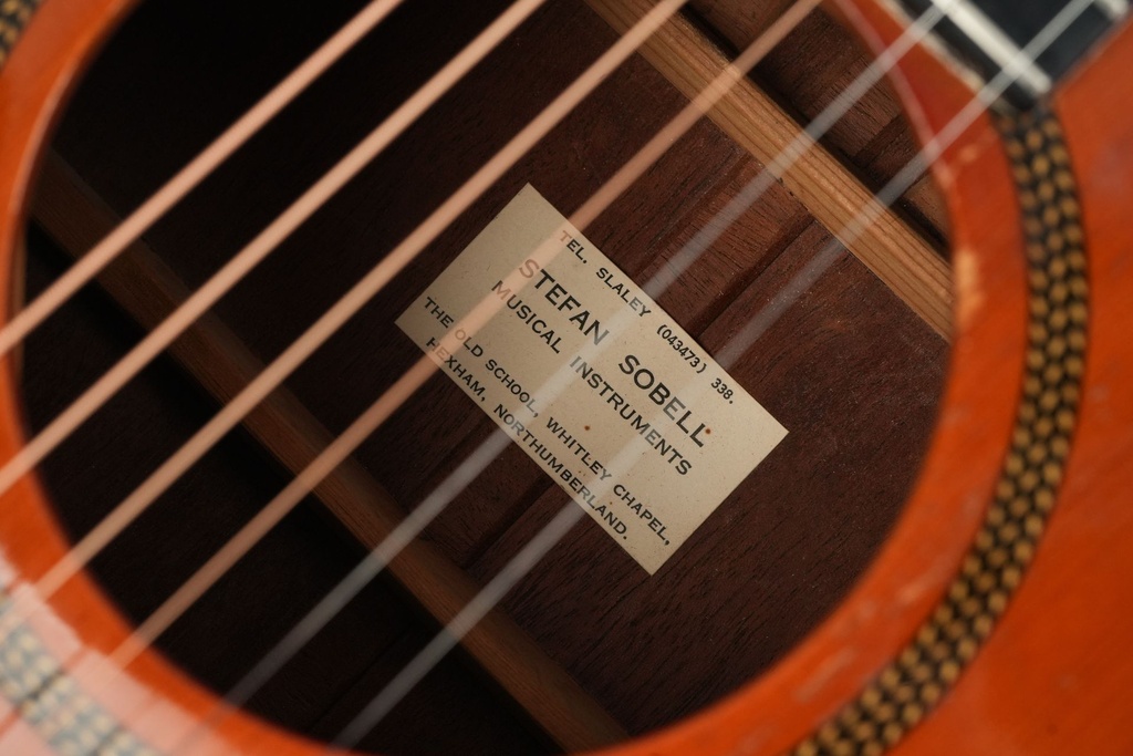 Sobell Archtop 1983-12.jpg