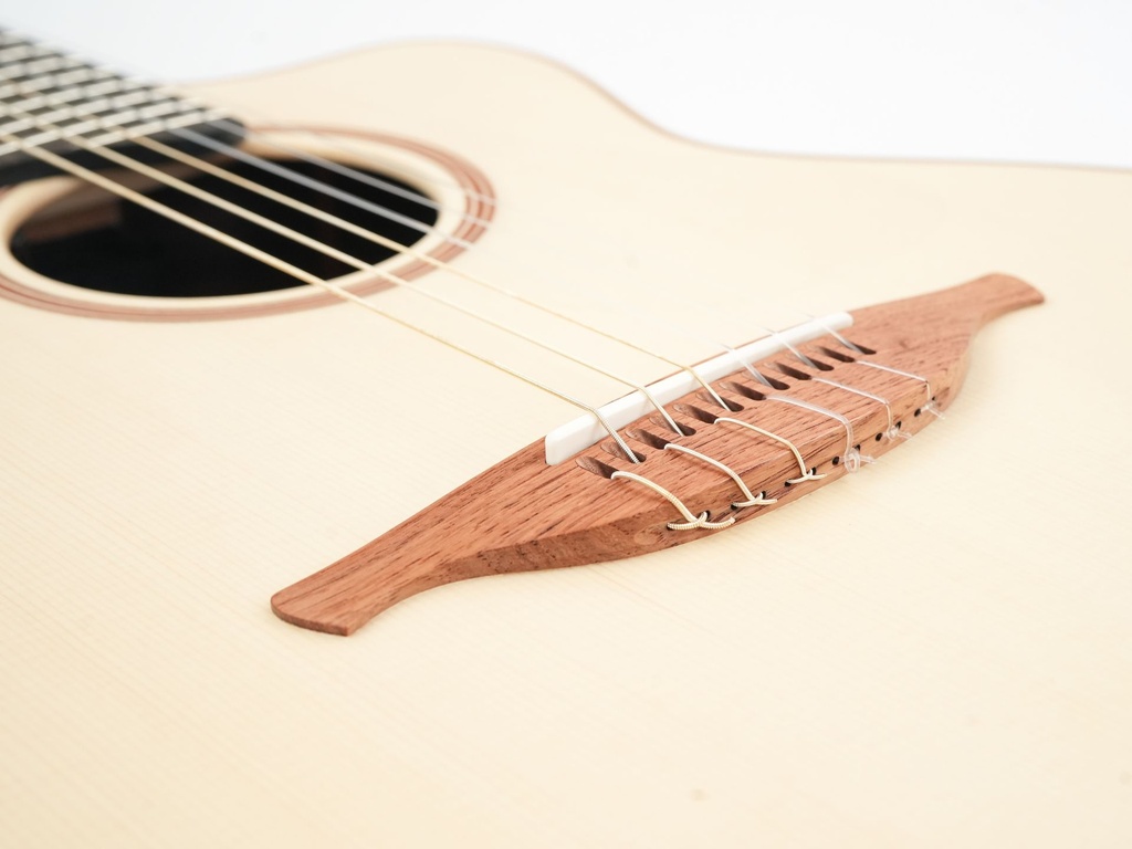 Lowden S32J Indian Rosewood-10.jpg