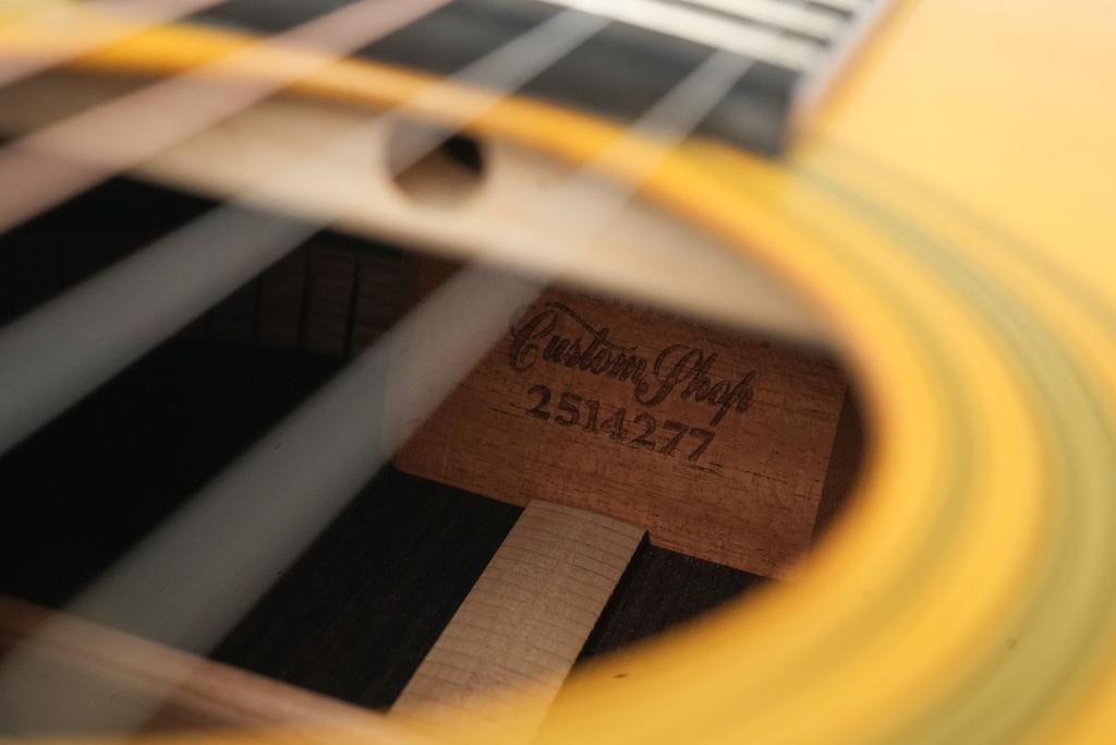 Martin Custom Shop 028VS Adirondack Rosewood 2021-12.jpg