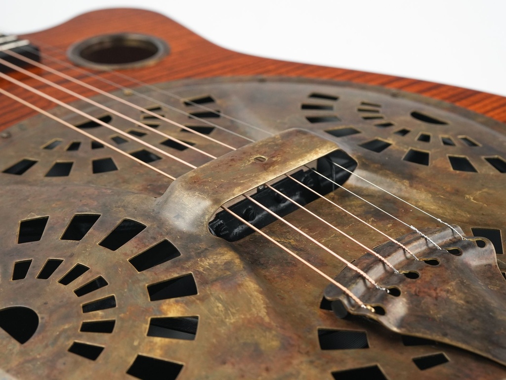 Beard Trailhead E RN Curly Maple-10.jpg