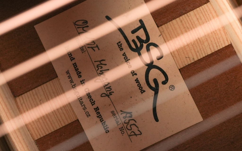 BSG OM10F Mahogany-Ceder 2018-12.jpg