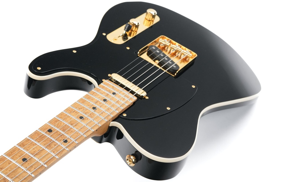 Suhr Mateus Asato Classic T MN BK 2021-8.jpg