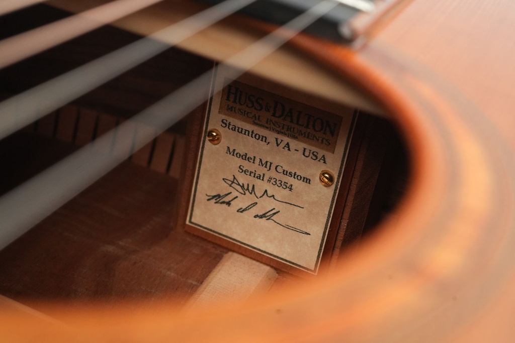 Huss & Dalton MJ Custom Hawaiian Koa Thermo Cured Red Spruce 2016-12.jpg