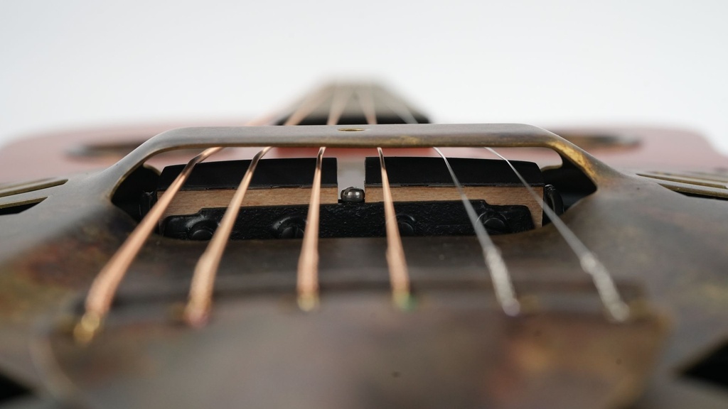 Beard Trailhead E RN Curly Maple #1988-25-11.jpg