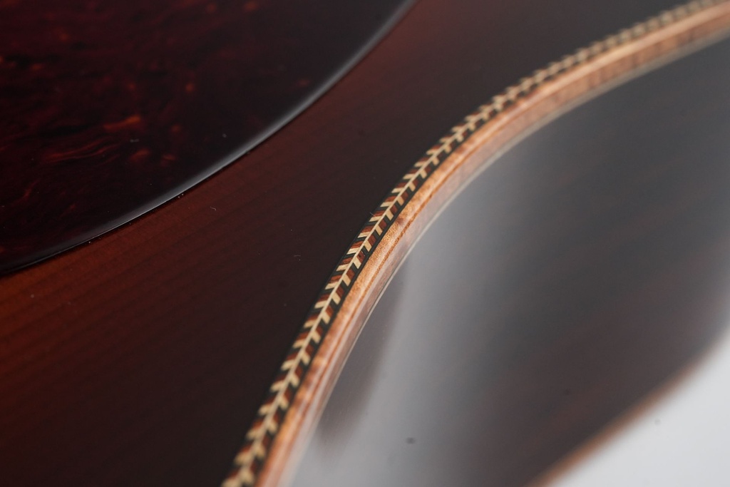 Bourgeois DB Signature Deluxe D Madagascar Rosewood Adirondack Spruce Sunburst 2025-12.jpg