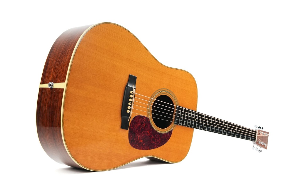 Martin HD28v 1999-12.jpg