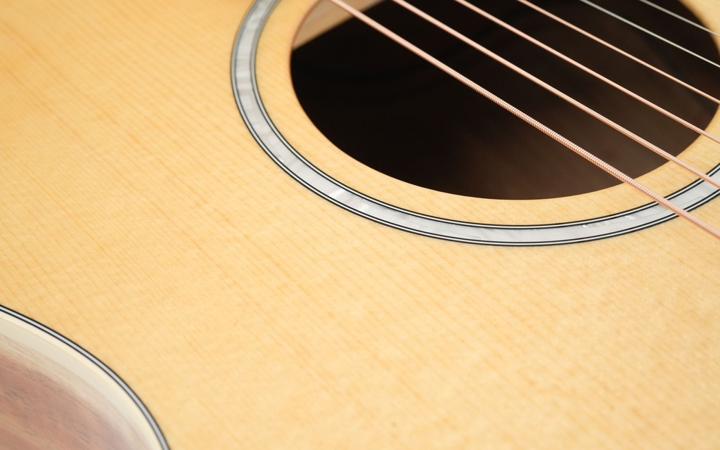 Taylor 214ce Koa Deluxe 2023-11.jpg